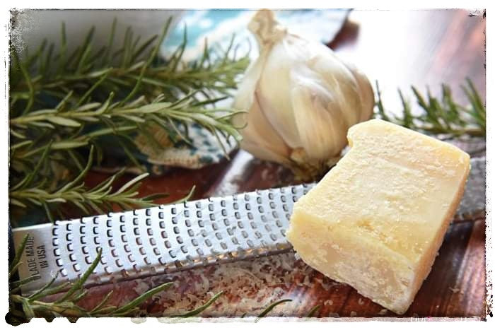 Garlic Parmesan Dipping Oil